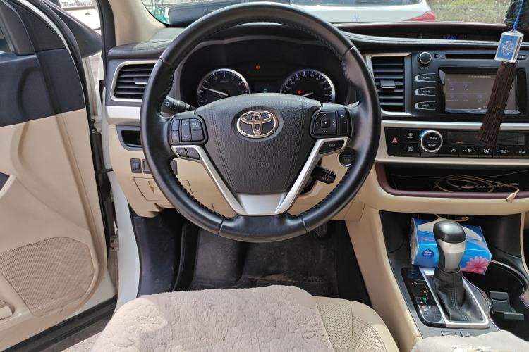 Used Toyota Highlander 2015 2.0T Four-Wheel Drive Luxury Edition 7-Seater
