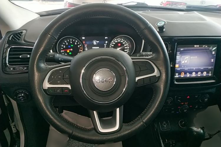 Used Jeep Compass 2017 200T Automatic Prestige Edition
