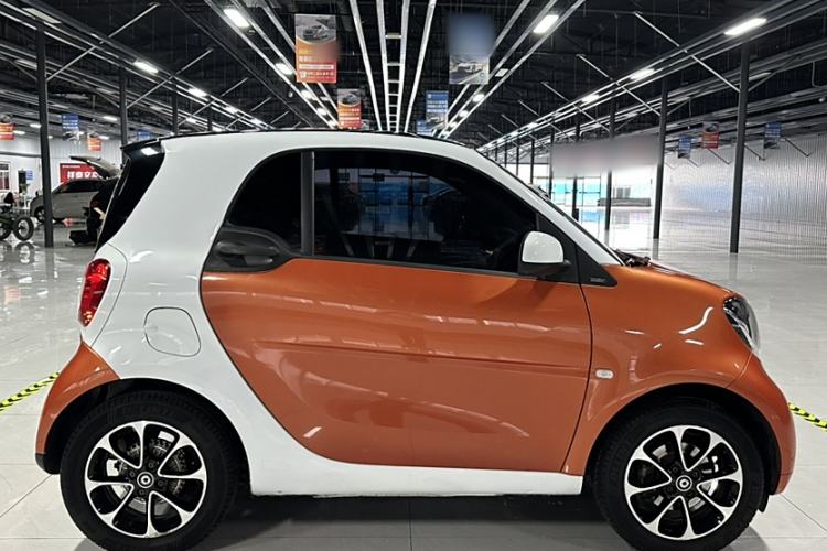 Used smart fortwo 2015 1.0L 52 kW Hardtop Passion Edition