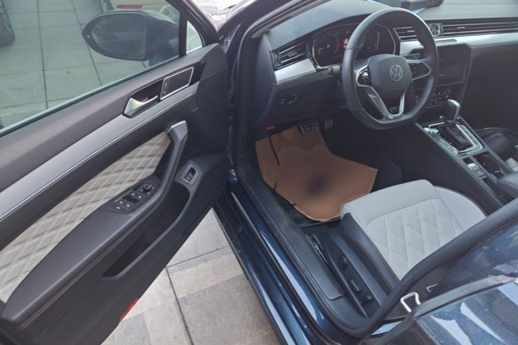 Used Volkswagen Magotan 2023 2 Million Units Commemorative Edition 330TSI DSG Luxury Version