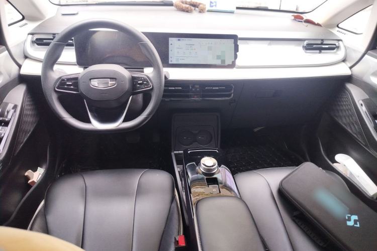 Used Geometry E Firefly 2023 320KM Cute & Handsome Tiger 5 Seats