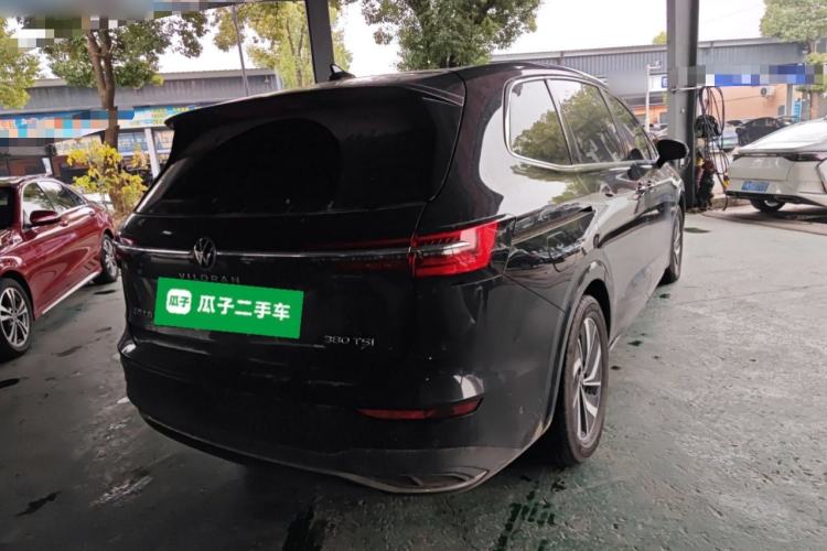 Used Volkswagen Viloran 2024 380TSI Luxury Edition
