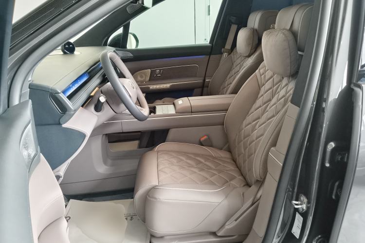 Used Nio ES8 2026 Model 6-seat Executive Signature Edition Left Front Seat
