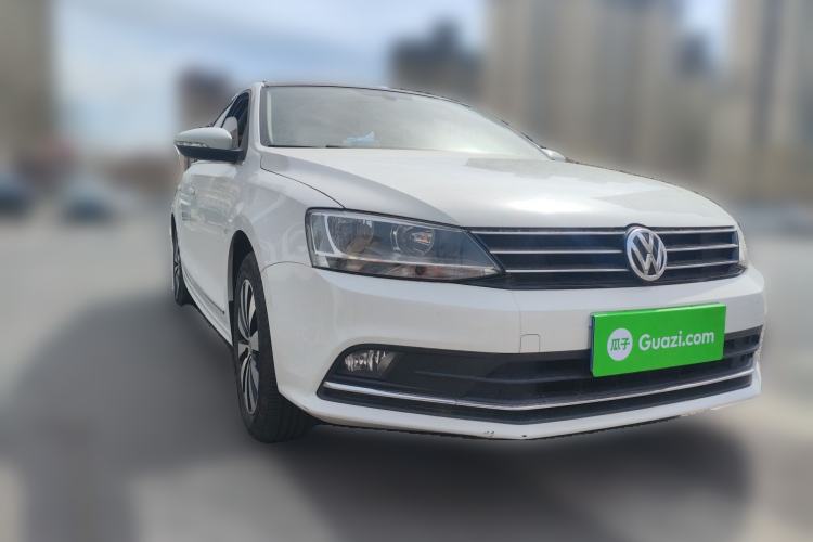 Used Volkswagen Sagitar 2018 1.6L Manual Comfort Model Front Right 45 Deg