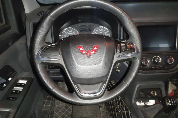 Used Wuling Zhengtu 2021 1.5L Entry-Level LAR
