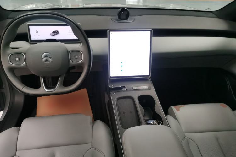 Used Nio ET5T 2024 75kWh Touring Center Console