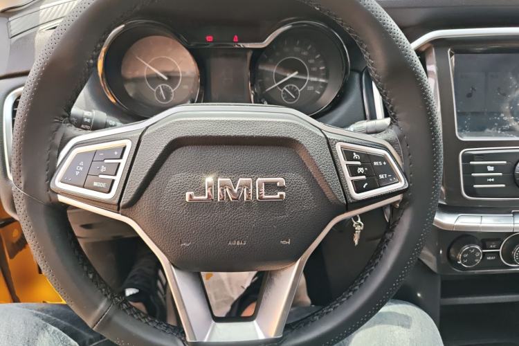 Used JMC Yuhu EV 2022 4x2 LX JX1032PSEF5BEV Steering Wheel