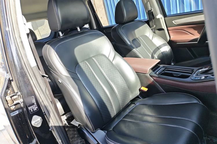 Used GAC Trumpchi M6 2021 270T DCT Elite Edition (7-seater)
