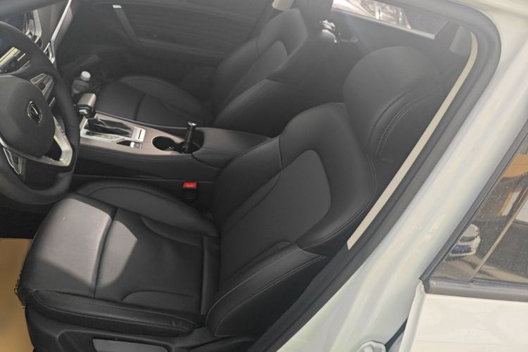 Used CHANGAN CS35PLUS 2019 1.4T DCT Chuanlian Blue Whale Edition
