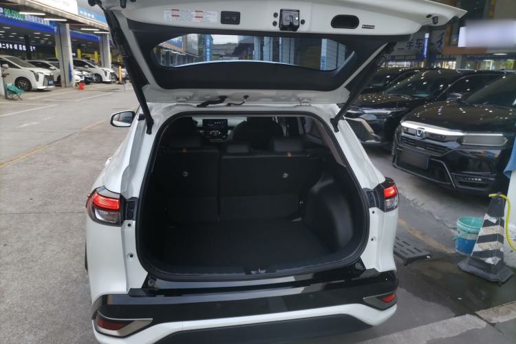 Used Toyota FRONTLANDER 2023 2.0L CVT Sport Edition Trunk