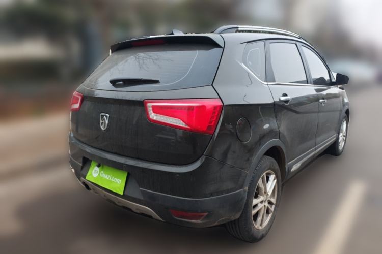 Used Baojun 560 2015 1.8L Manual Elite Edition
