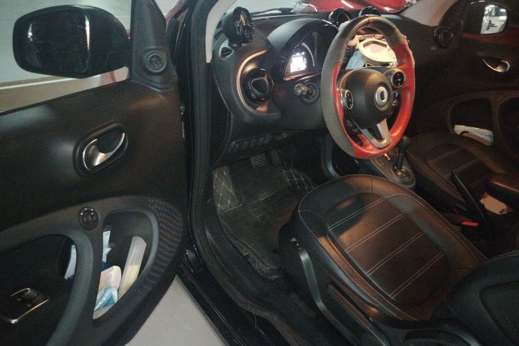 Used smart fortwo 2016 0.9T 66kW Hardtop Pioneer Edition