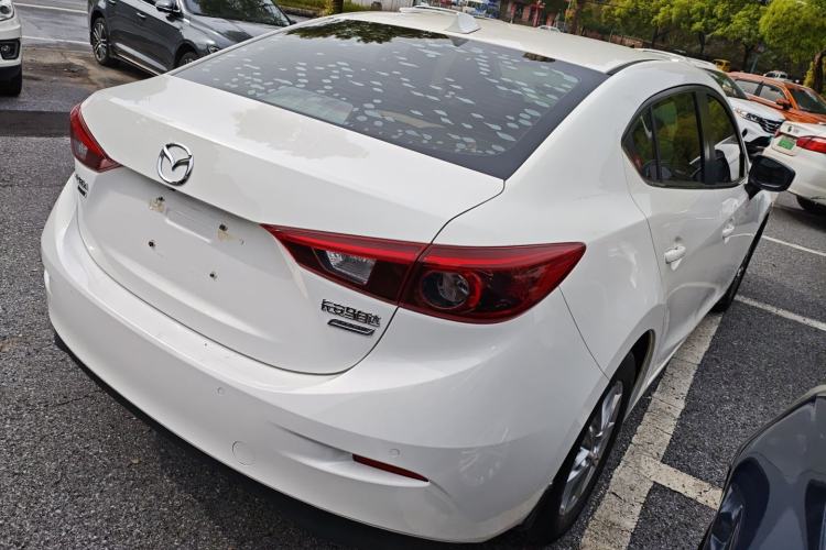 Used Mazda 3 Axela 2017 Sedan 1.5L Automatic Luxury Model Emission Standard China V Rear Right 45 Deg