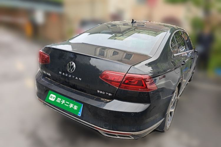 Used Volkswagen Magotan 2023 2 Million Units Limited Edition 330TSI DSG Leading Version Rear Right 45 Deg
