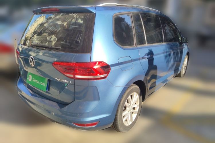 Used Volkswagen Touran 2016 Volkswagen Touran L 280TSI DSG Comfort Edition
