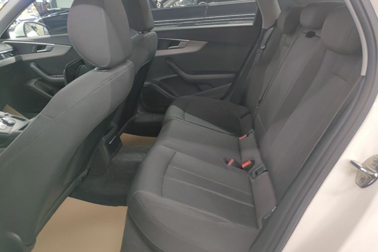 Used Audi A4L 2019 40 TFSI Ambition Version China V
