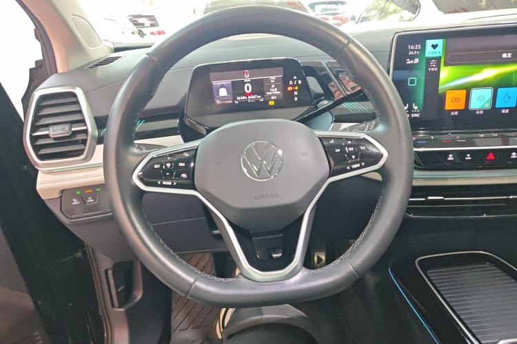 Used Volkswagen ID.6 CROZZ 2022 Long-Range PRO Edition Steering Wheel