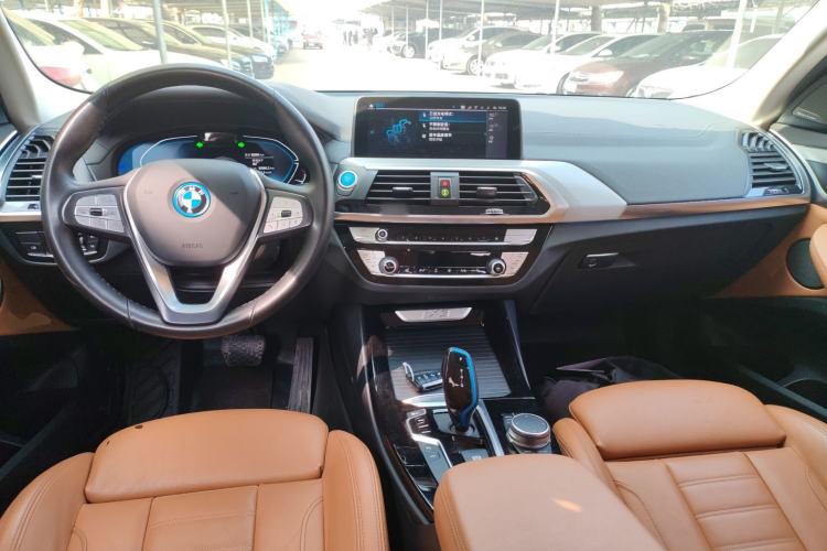 Used BMW iX3 2021 Leading Type
