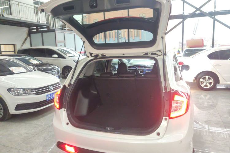 Used Honda Jade 2016 1.8L Automatic Comfort Elite Version 5 Seats Trunk