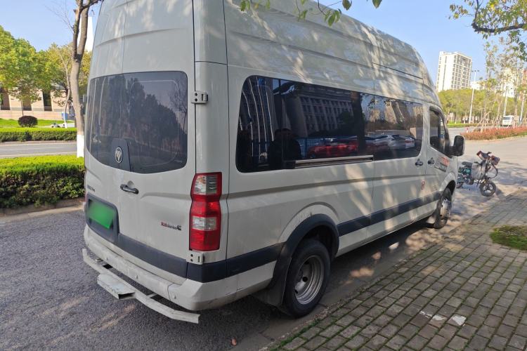 Used Foton Toano 2024 Joy Elephant Multi-Function Model Cummins 2.8T Manual Long Wheelbase Ultra-High Roof with Rear Dual Tires and 7 Seating Capacity Rear Right 45 Deg