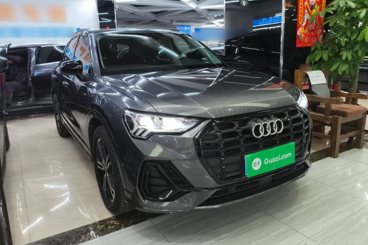 Used Audi Q3 2021 40 TFSI Fashion Dynamic Model
