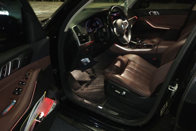 Used BMW X5 2021 xDrive30i M Sport Package Driver Seat