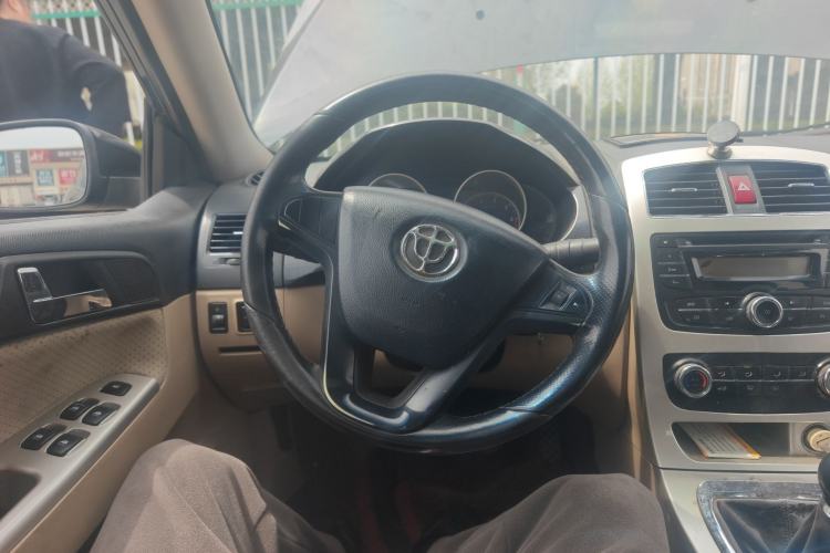 Used Brilliance H330 2013 1.5L Manual Luxury Model Steering Wheel