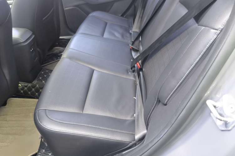 Used Ford Escort 2015 1.5L Automatic Fashion Model