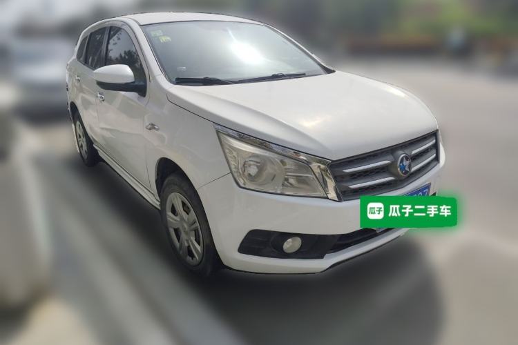 Used Venucia T70 2015 1.6L Manual Ruixing Edition Front Right 45 Deg