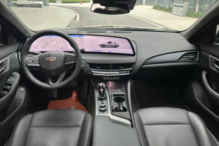 Used Cadillac CT5 2024 28T Luxury Pro Trim Interior 7