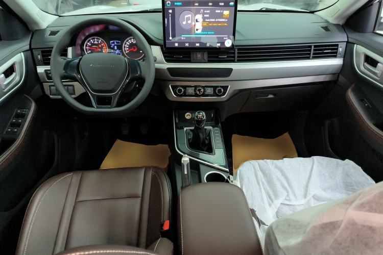 Used FORTHING T5 2024 Grand Edition 1.6L Manual Dream-Chasing Version 5 Seats Center Console