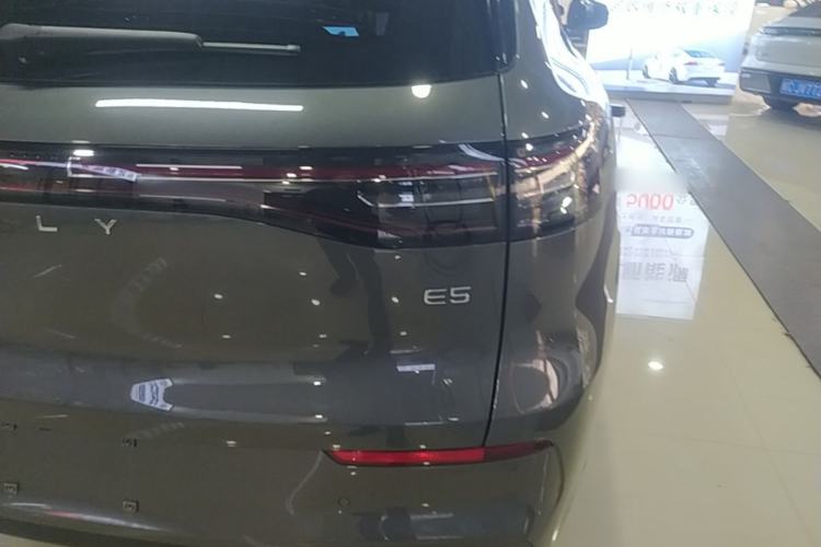 Used Geely Galaxy E5 2026 Model 610km Long-Distance Edition