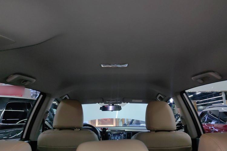 Used Toyota RAV4 2015 2.0L CVT Two-Wheel Drive Urban Edition
