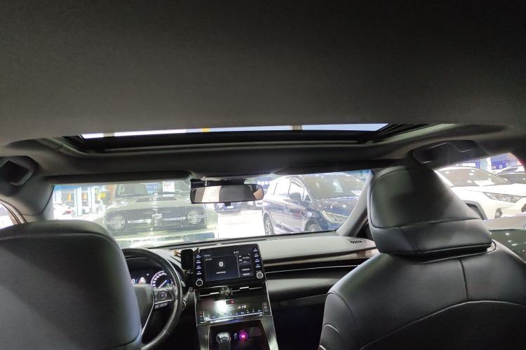 Used Toyota Avalon 2019 2.0L XLE Premium Edition China VI
