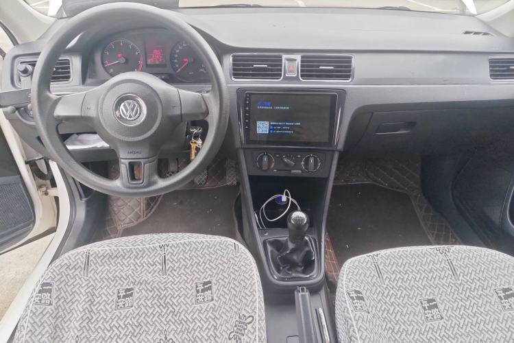 Used Volkswagen Santana 2013 1.4L Manual Fashion Edition Center Console