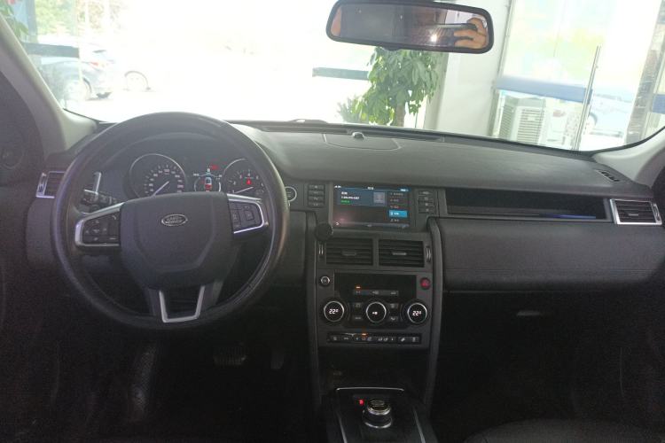 Used Land Rover Discovery Sport 2019 240 PS PURE Edition China VI Standard