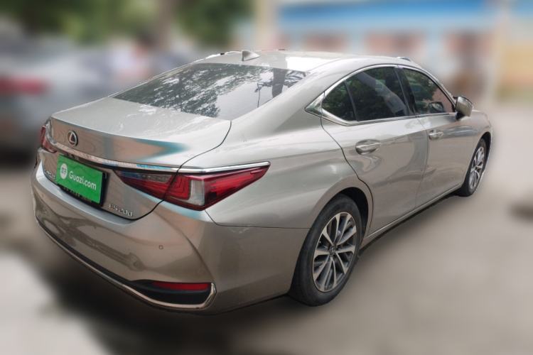 Used Lexus ES 2023 200 Excellence Edition Rear Right 45 Deg