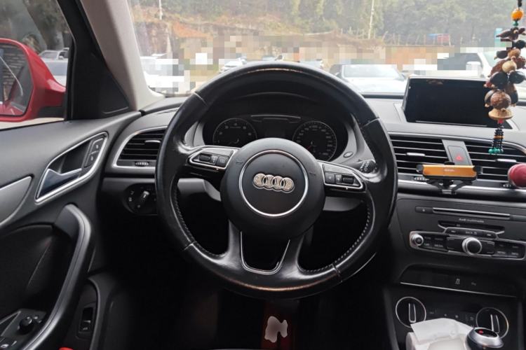 Used Audi Q3 2016 35 TFSI Fashion Model
