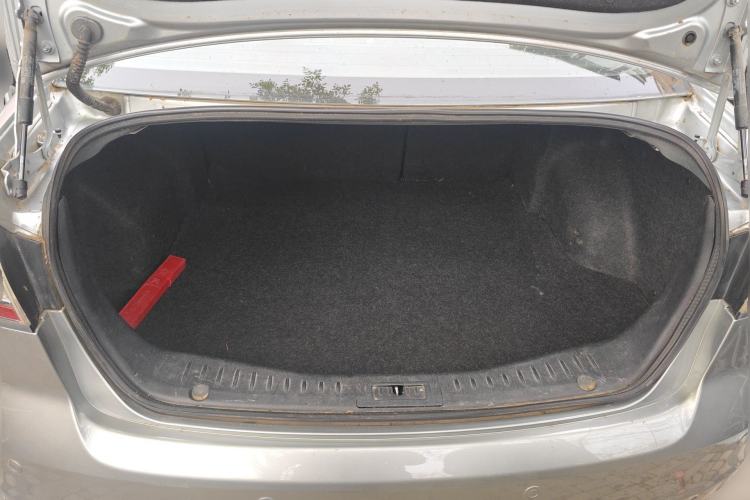 Used Bestune B90 2012 2.0L manual Comfort trim level
