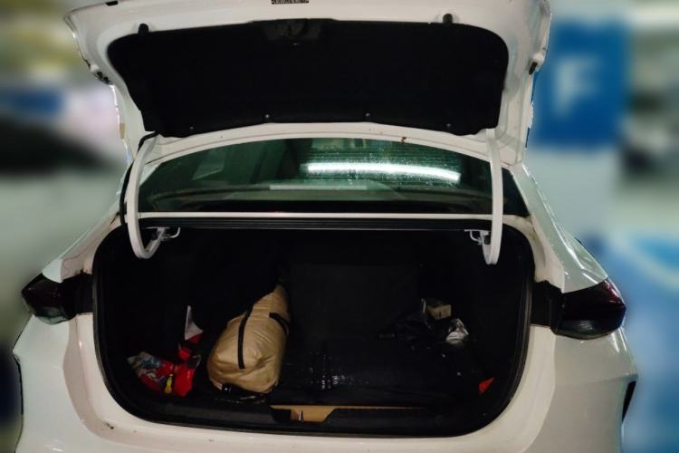 Used GAC Trumpchi EMPOW 2021 270T DCT J15 Version Trunk