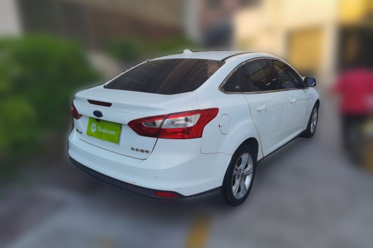 Used Ford Focus 2012 Sedan 1.6L Automatic Fashion Edition