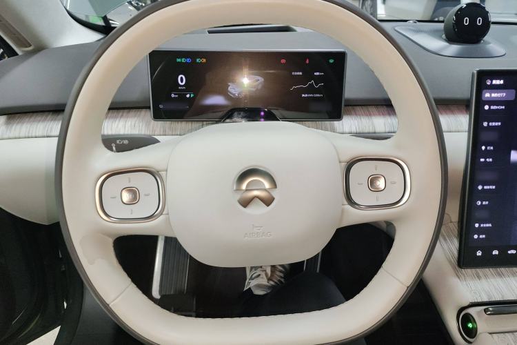 Used Nio ET7 2022 75 kWh Steering Wheel