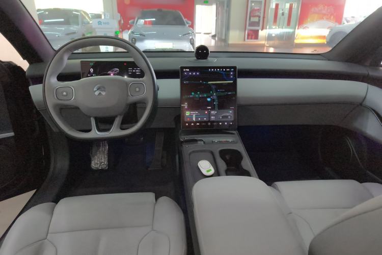 Used Nio ET5T 2024 75kWh Touring Center Console