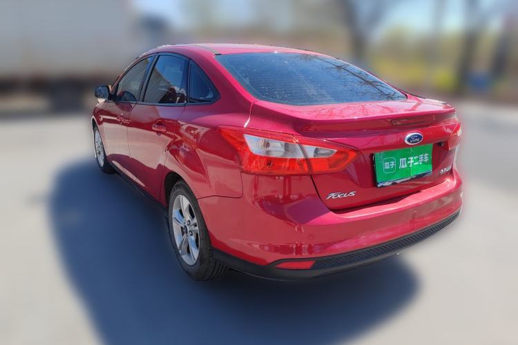 Used Ford Focus 2012 Sedan 1.6L Manual Fashion Edition
