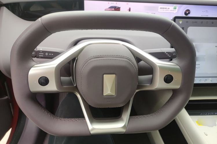 Used Avatr 06 2025 Max Extended-Range Edition Steering Wheel