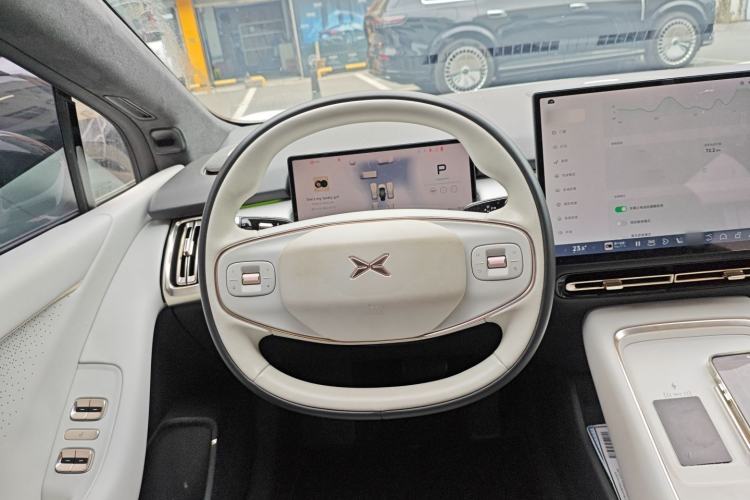 Used XPeng P7+ 2024 Long-Range Max Steering Wheel