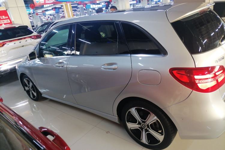 Used Mercedes-Benz B-Class 2018 B 200 Fashion Model