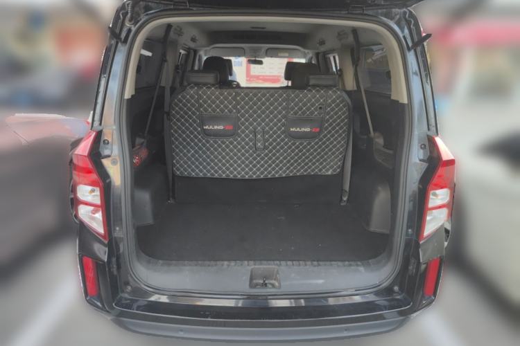 Used Wuling Zhengcheng 2021 1.5T Manual Luxury Version Trunk