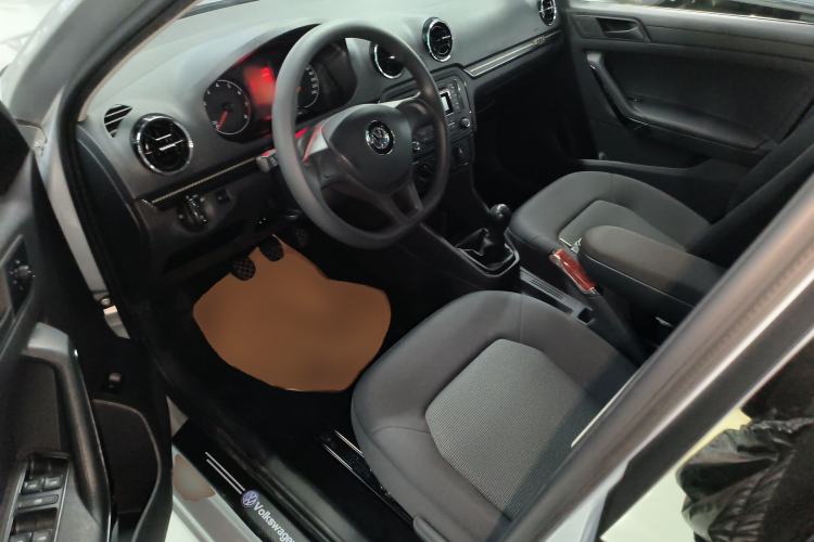 Used Volkswagen Jetta 2019 Dream Edition 1.4L Manual Fashion Version