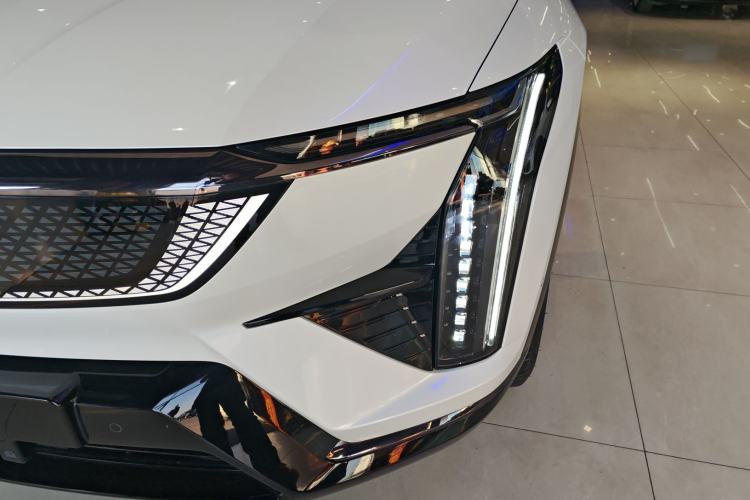 Used Cadillac OPTIQ 2024 Four-Wheel Drive Long-Range Version
